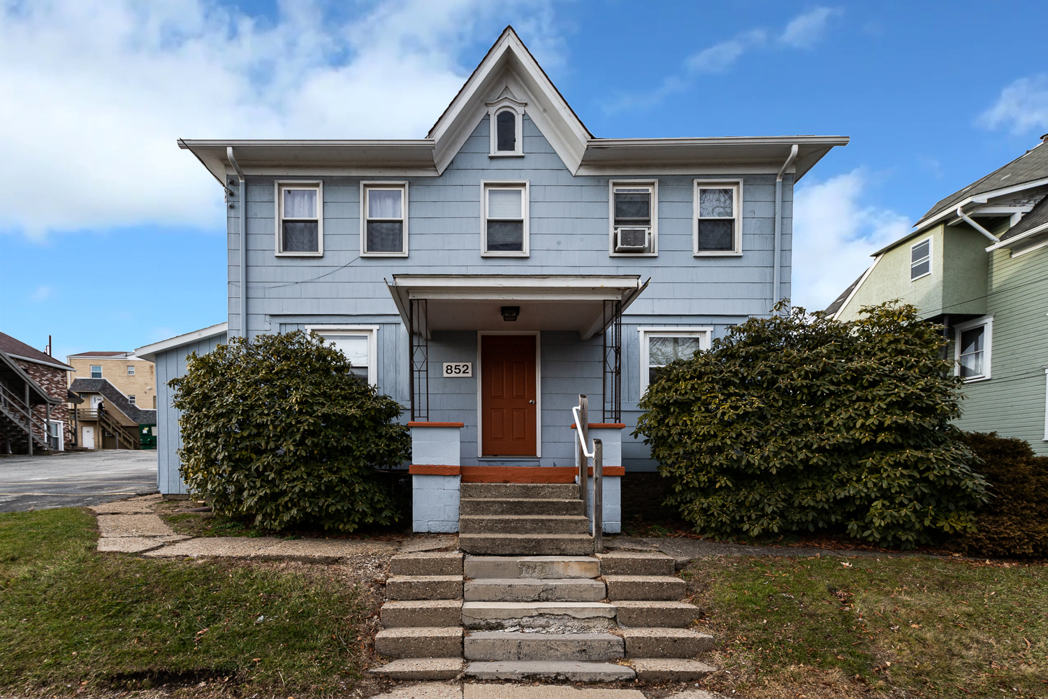 Property main image